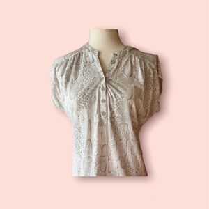 Liz Claiborne Snake Print Top size M EUC